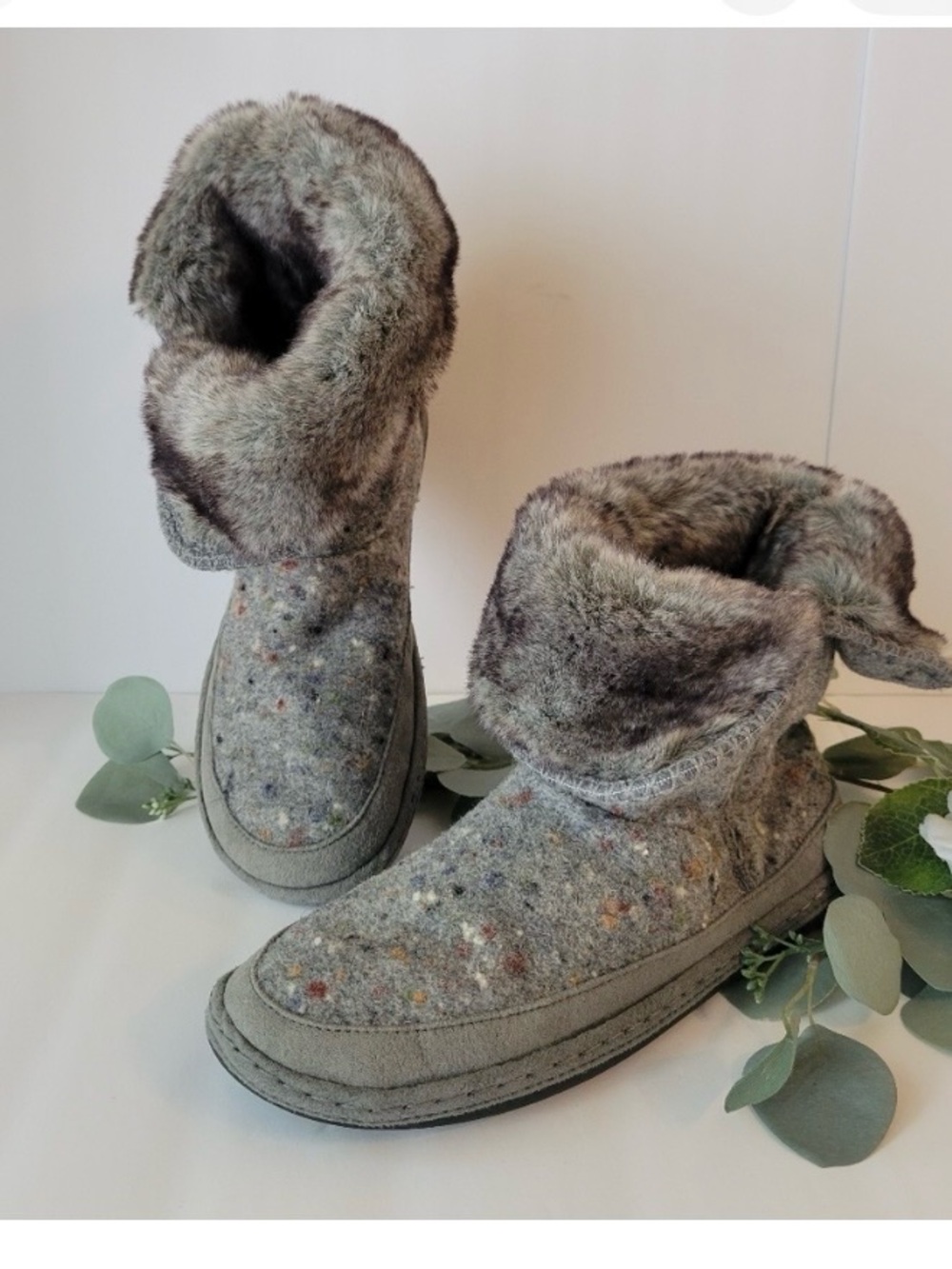 WOOLRICH Women’s Felted Faux Fur Lined High Tops Booties Slippers 9